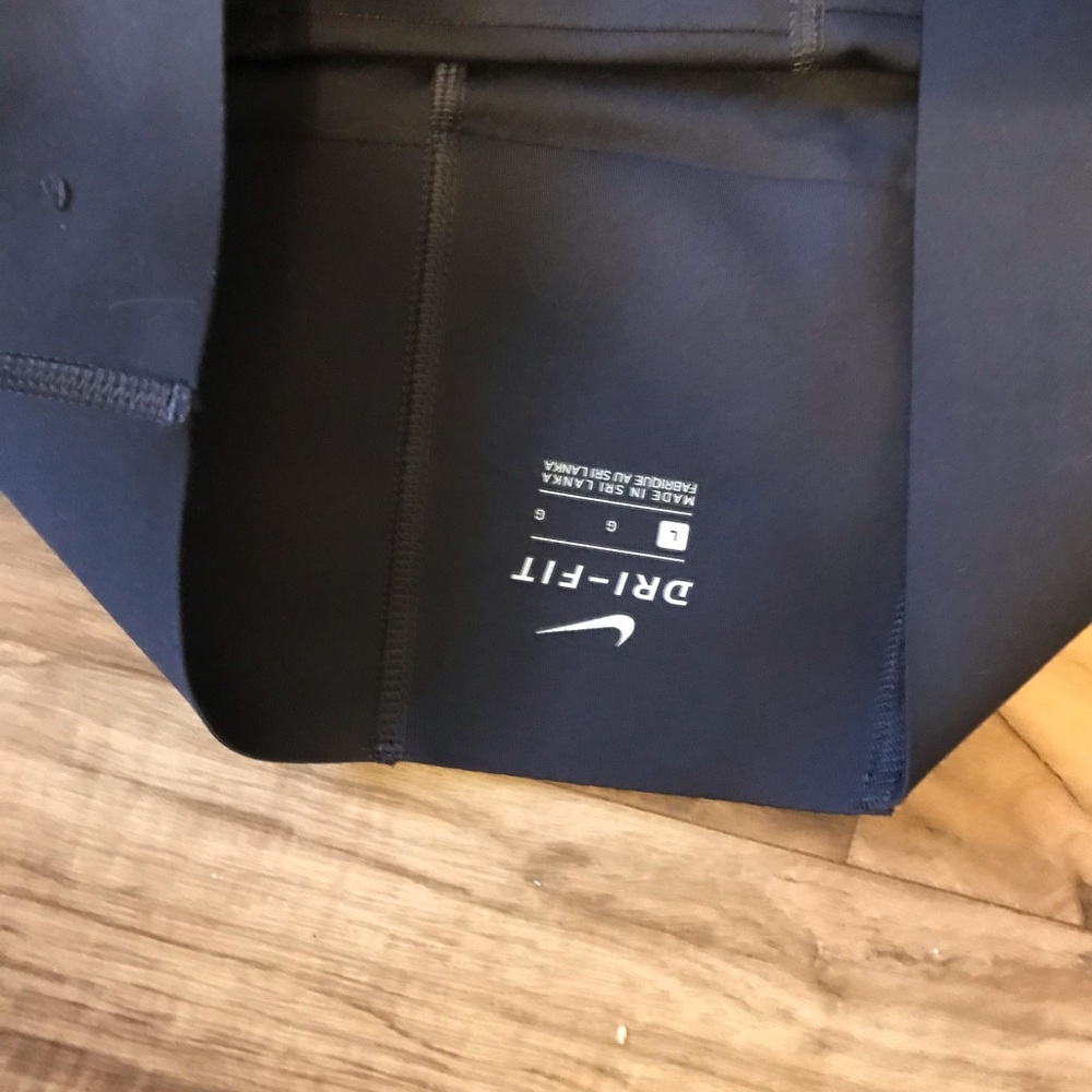 Nike Yoga Pants - Picture 5 of 5